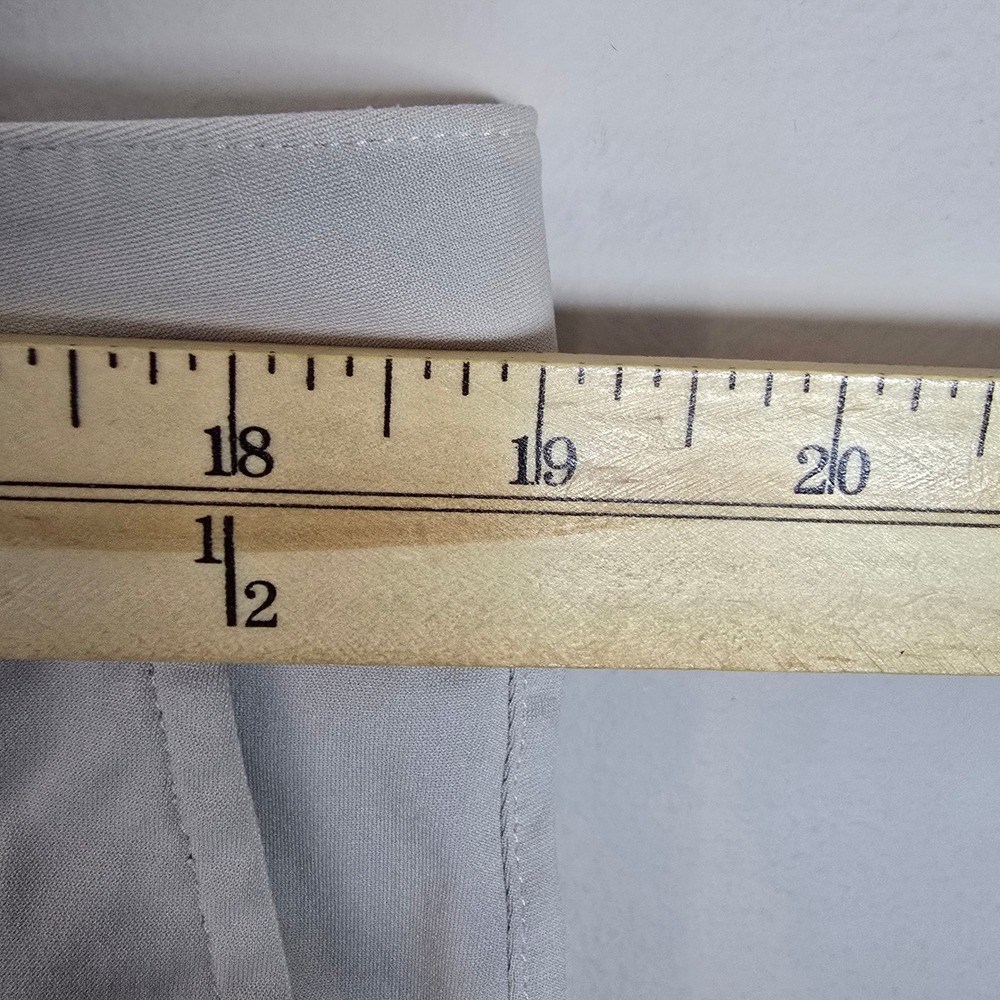 Rhone Commuter Shorts Mens 38 Lt Gray Khaki Performance Stretch Chino Athletic - Picture 5 of 6